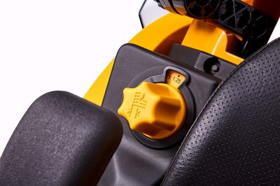 Cub Cadet Ultima ZT1 42 FAB - Image 4